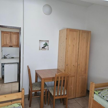 Penzion & Ubytovani Chrast  Kültér fotó